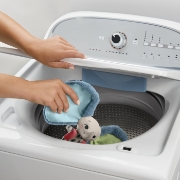 Imagine FISHER PRICE PLANET FRIENDS JUCARIE ELEFANTEL