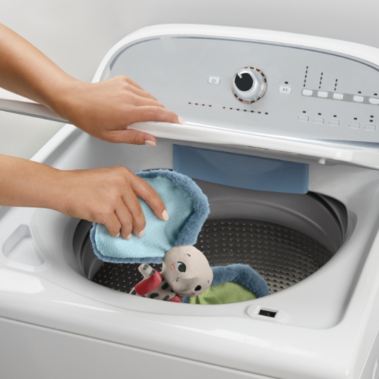 Imagine Fisher Price Planet Friends – Jucărie Elefănțel din pluș