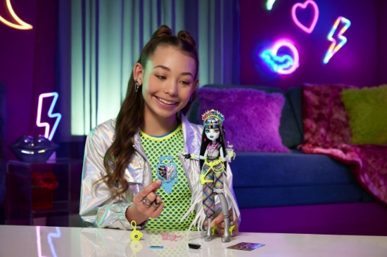 Imagine MONSTER HIGH PAPUSA FRANKIE STEIN