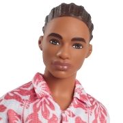 Imagine BARBIE PAPUSA BAIAT FASHIONISTAS IN SALOPETA STIL HAWAIAN SI SANDALE VERZI