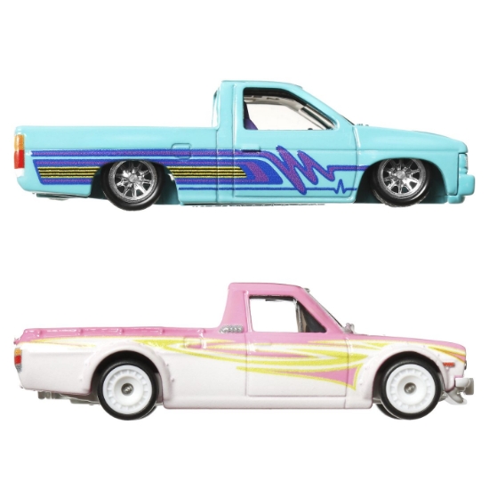 Imagine Hot Wheels Premium Set 2 mașinuțe metalice Datsun Sunny Truck și Nissan Hardbody scară 1:64