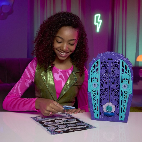 Imagine MONSTER HIGH GRADINA DE LA MIEZUL NOPTII PAPUSA TWYLA