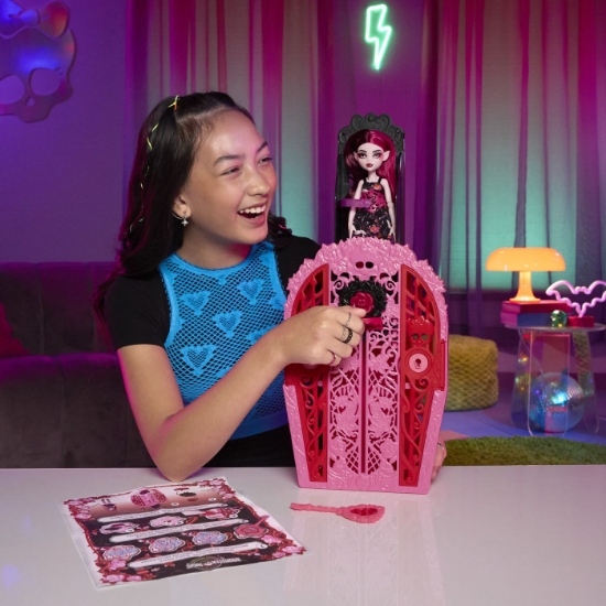 Imagine MONSTER HIGH GRADINA DE LA MIEZUL NOPTII PAPUSA DRACULAURA