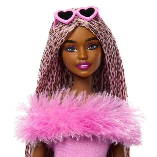 Imagine BARBIE DELUXE STYLE PAPUSA BARBIE CU SALOPETA ROZ SI PAR IMPLETIT