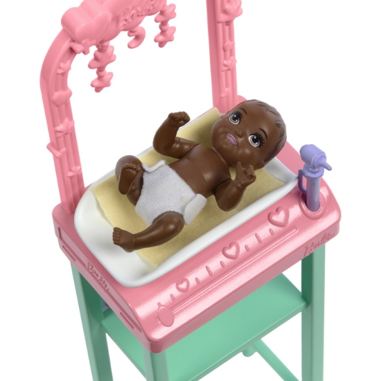 Imagine BARBIE CARIERE SET MOBILIER CU PAPUSA DOCTOR PEDIATRU BLONDA
