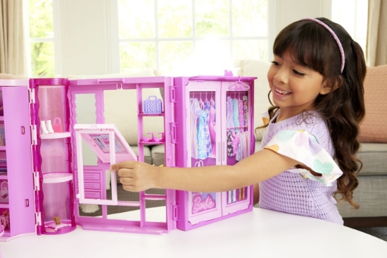 Imagine BARBIE DULAPUL DE VIS A LUI BARBIE