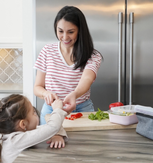 Imagine Recipient sticlă 740 ml cu husă antiderapantă silicon Melii Roz