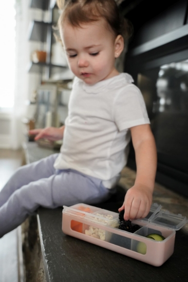 Imagine Cutie snack cu 4 compartimente, Melii, roz