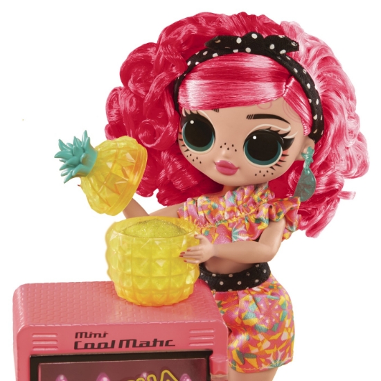 Imagine L.O.L. SURPRISE! OMG SWEET NAILS PINKY POPS FRUIT SHOP SET PAPUSA CU ACCESORII