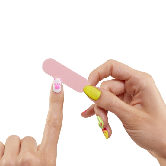 Imagine L.O.L. SURPRISE! OMG SWEET NAILS KITTY K CAFÉ SET PAPUSA CU ACCESORII