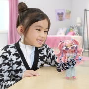 Imagine L.O.L. SURPRISE! TWEENS PAPUSA FASHIONISTA FLORA MOON CU SURPRIZE