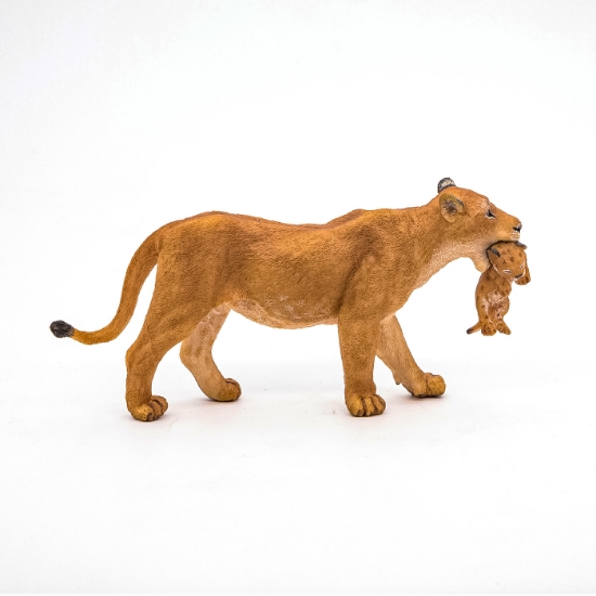 Imagine PAPO FIGURINA LEOAICA CU PUI