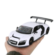 Imagine MASINUTA METALICA AUDI R8 ALB SCARA 1 LA 24