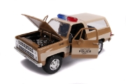 Imagine MACHETA METALICA 1980 CHEVY POLICE K5 SCARA 1 LA 24
