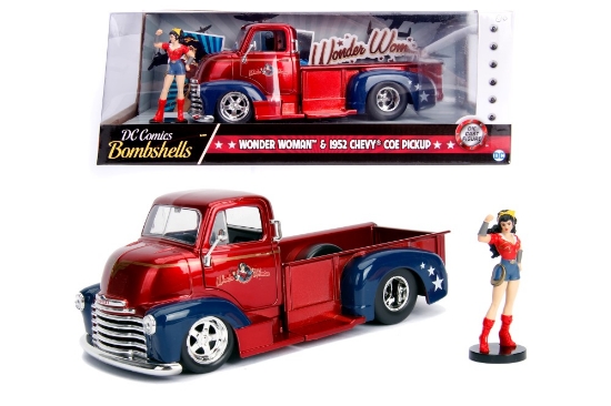 Imagine DC BOMBSHELLS 1952 CHEVY COE WONDER WOMAN SCARA 1 LA 24