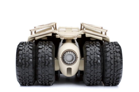 Imagine  Batmobilul cu figurină și camuflaj