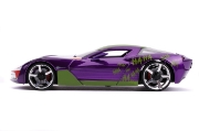 Imagine MASINUTE METALICA CHEVY CORVETTE STINGRAY 2009 SI FIGURINA JOKER SCARA 1:24