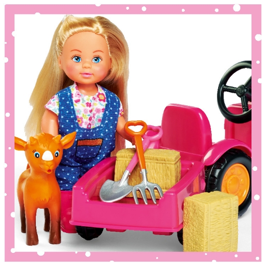 Imagine PAPUSA EVI LOVE CU TRACTOR 