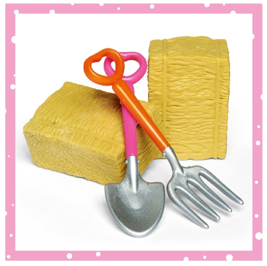 Imagine PAPUSA EVI LOVE CU TRACTOR 