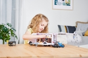 Imagine Dickie autocaravană scara 1:24