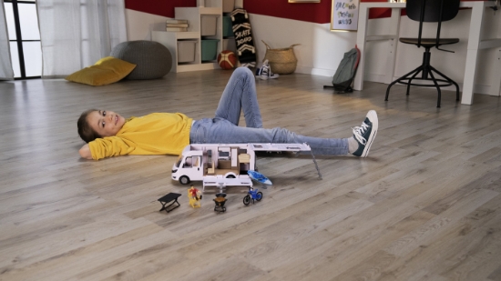 Imagine Dickie autocaravană scara 1:24