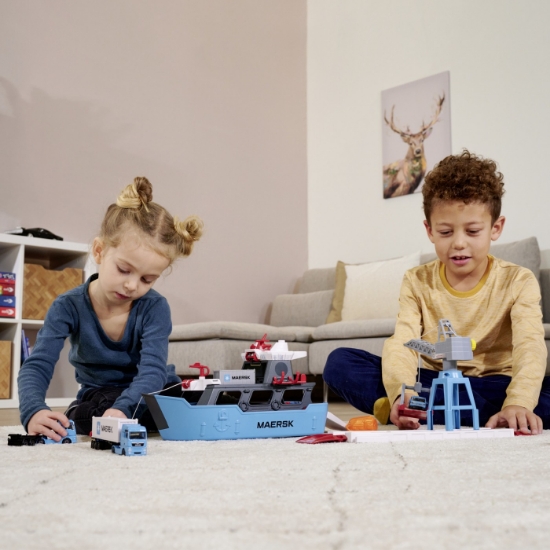 Imagine Majorette Creatix stație portuară Maersk