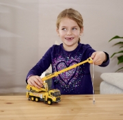 Imagine Majorette Volvo camion cu macara