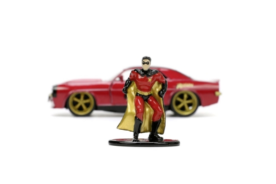 Imagine  Jada Batman set figurină Robin și mașinuță metalică Chevrolet Camaro 1967, scara 1:32