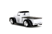 Imagine Jada Disney Mickey Mouse mașinuță metalică Ford Pickup 1941 scara 1:32