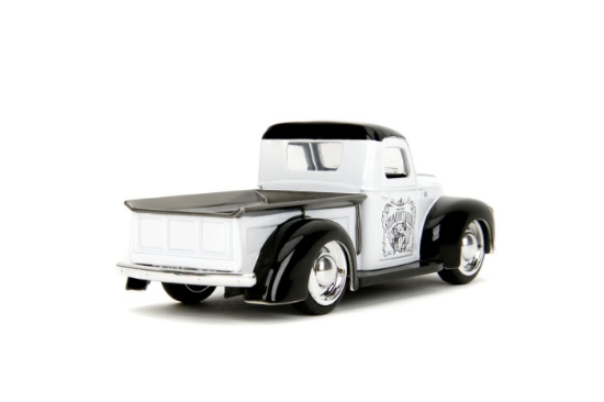 Imagine Jada Disney Mickey Mouse mașinuță metalică Ford Pickup 1941 scara 1:32