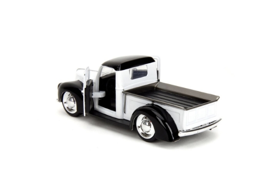 Imagine Jada Disney Mickey Mouse mașinuță metalică Ford Pickup 1941 scara 1:32