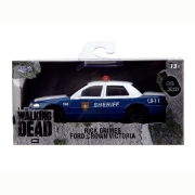 Imagine JADA THE WALKING DEAD RICK CRIMES MASINUTA METALICA FORD CROWN VICTORIA SCARA 1:32