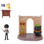 Imagine HARRY POTTER WIZARDING WORLD MAGICAL SALA DE CLASA MINIS POTIUNI HARRY POTTER