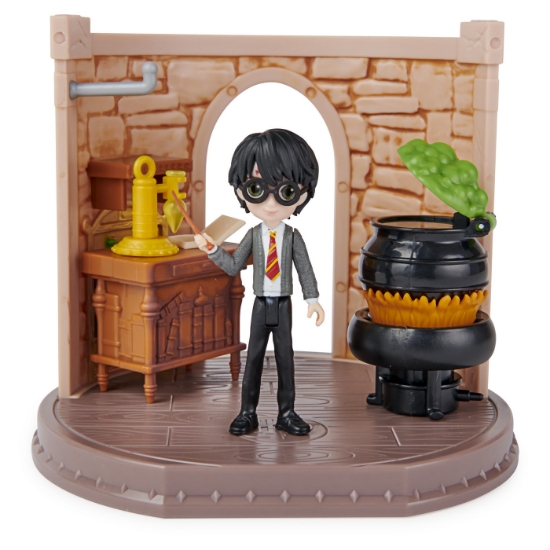 Imagine HARRY POTTER WIZARDING WORLD MAGICAL SALA DE CLASA MINIS POTIUNI HARRY POTTER