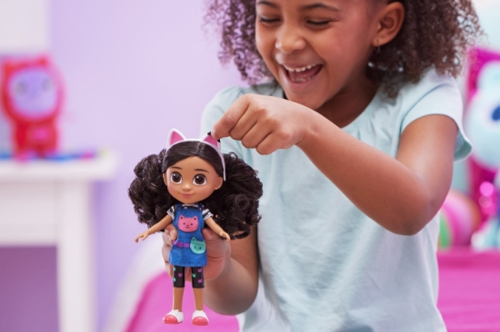 Imagine GABBYS DOLLHOUSE PAPUSA DE CALATORIE 20.3CM