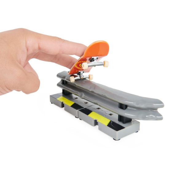 Imagine Tech Deck pachet cu obstacol Fingerboard Lucas