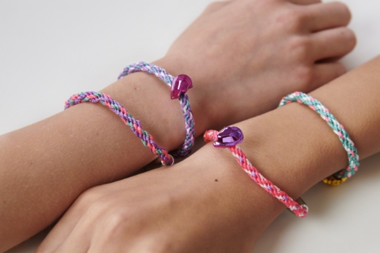 Imagine Cool Maker aparat pentru confecționat brățări