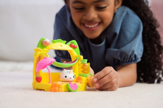 Imagine  GABBYS DOLLHOUSE SET BALCON PENTRU PETRECEREA CU SMOOTHIE A LUI CAKEY