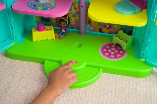 Imagine GABBYS DOLLHOUSE CASA DE PETRECERI