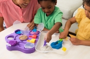 Imagine KINETIC SAND SET GEANTA PENTRU PLAJA VARIETY CASE