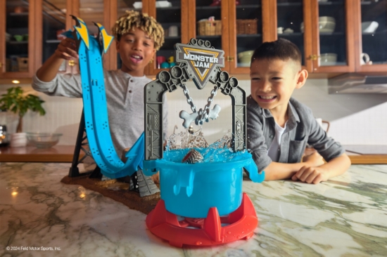 Imagine Monster Jam Mud Blasters set aruncătoare de noroi