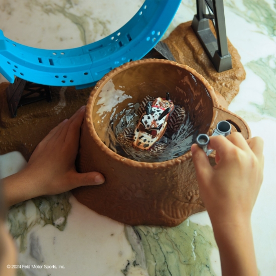 Imagine Monster Jam Mud Blasters set aruncătoare de noroi