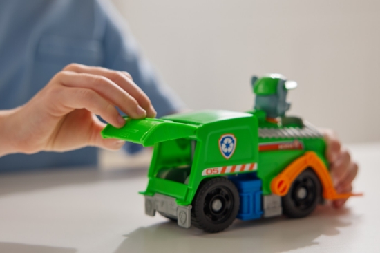 Imagine Patrula Cățelușilor set vehicul de bază camionul de reciclare și figurină Rocky