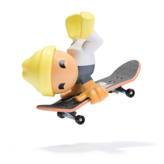 Imagine Tech Dech SK8 Crew Pachet placă și figurină 9.6 cm șapcă galbenă