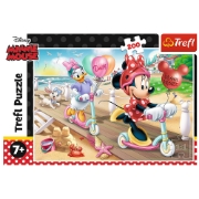 Imagine PUZZLE TREFL 200 MINNIE DISTRACTIE LA PLAJA