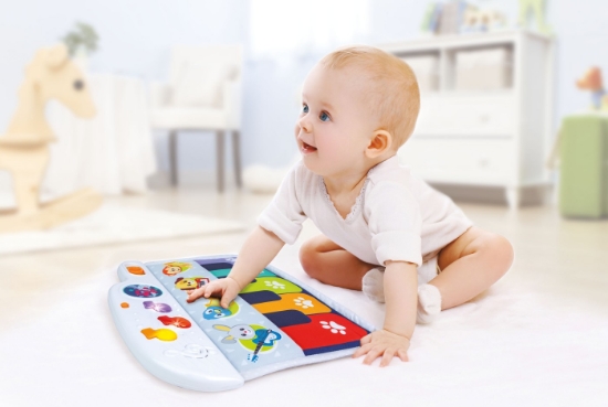 Imagine Winfun pian cu sunete si lumini