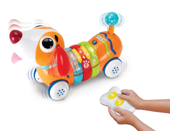 Imagine Winfun cățeluș interactiv cu telecomandă, lumini și sunete – joacă educativă de la 18 luni