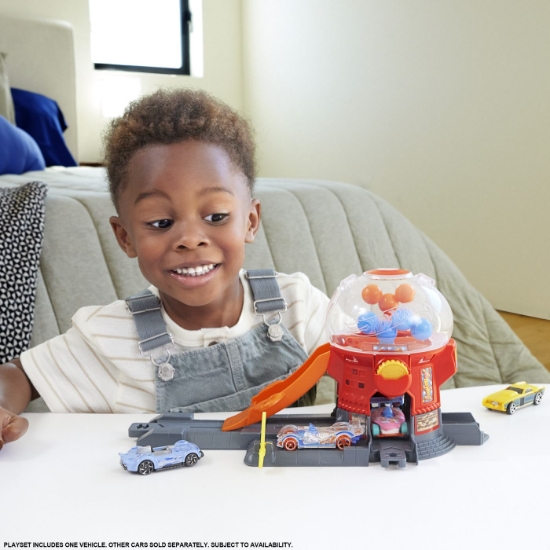 Imagine Hot Wheels City magazin de bomboane