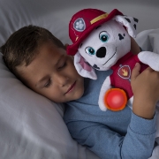 Imagine PATRULA CATELUSILOR PLUS SNUGGLE UP MARSHALL CU BURTICA LUMINOASA