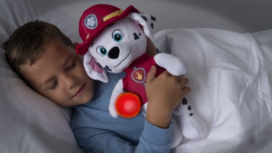 Imagine Patrula Cățelușilor pluș Snuggle Up Marshall cu burtică luminoasă